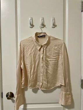 Zara Cream shimmer cropped Button-Down Satin Shirt